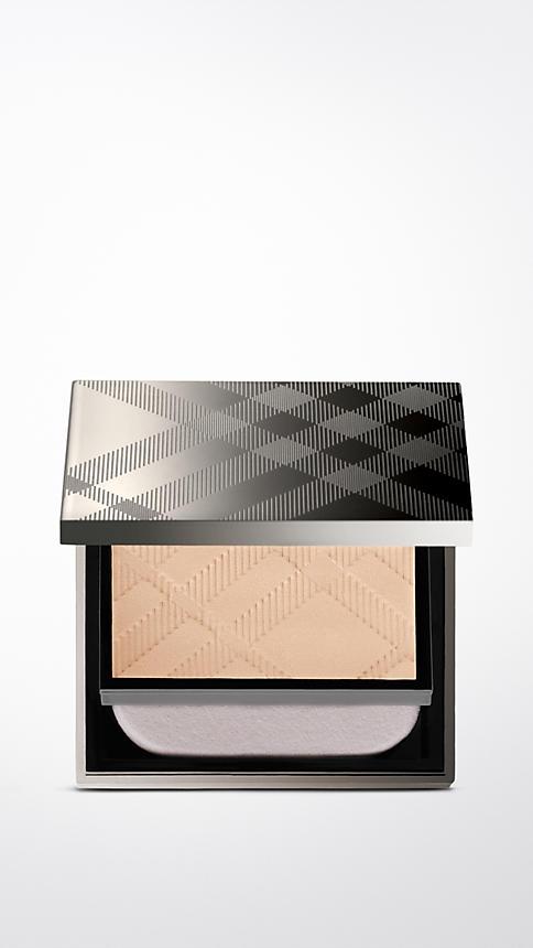 Burberry Sheer Compact Foundation -trench No.01