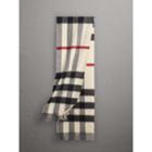 Burberry Burberry The Large Classic Cashmere Scarf In Check, White