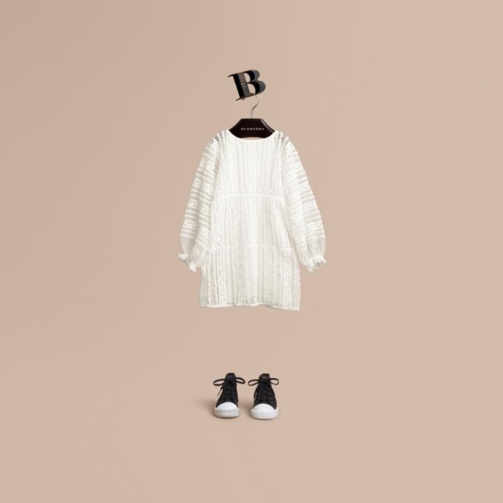 Burberry Burberry Lace Trim Cotton Dress, Size: 8y, White