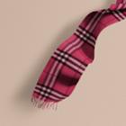 Burberry Burberry The Classic Cashmere Scarf In Check, Pink