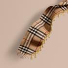Burberry Burberry The Classic Cashmere Scarf In Check With Tassels, Brown