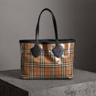 Burberry Burberry The Medium Giant Tote In Vintage Check