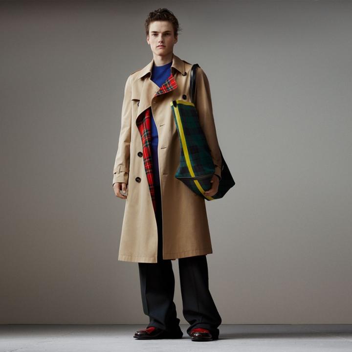Burberry Burberry Tartan-lined Cotton Gabardine Trench Coat, Size: 42, Yellow
