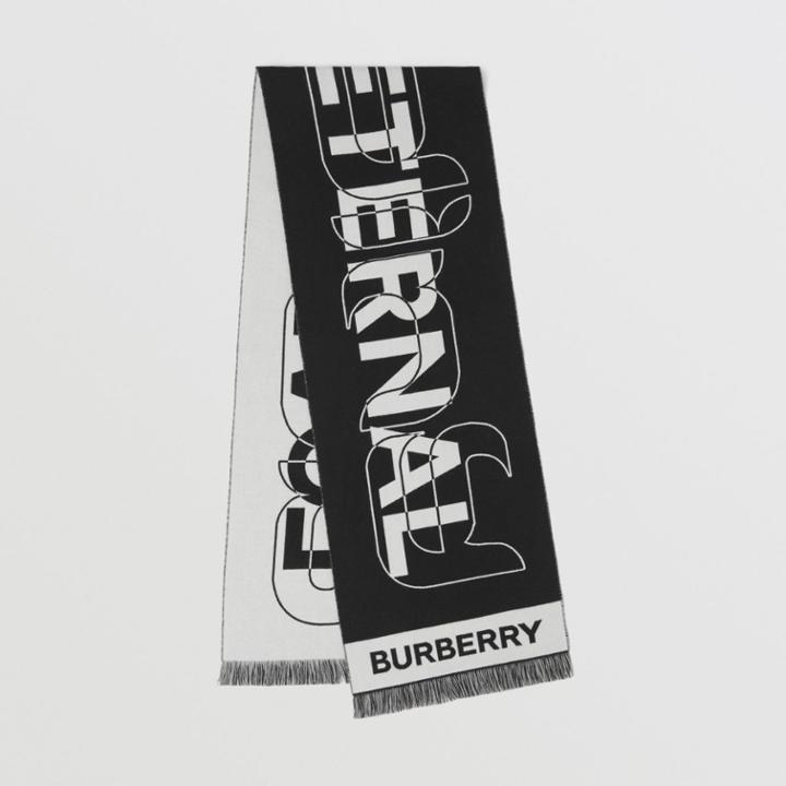 Burberry Burberry Love Is Eternal Jacquard Scarf