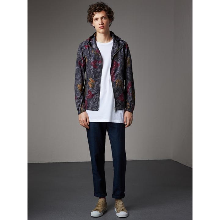 Burberry Burberry Beasts Print Super-lightweight Hooded Jacket, Size: 40, Blue