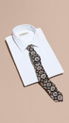 Burberry Slim Cut Jacquard Silk Tie