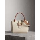 Burberry Burberry The Medium Buckle Tote In Two-tone Grainy Leather, Grey