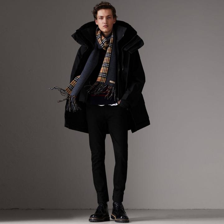 Burberry Burberry Detachable Shearling Collar Modular Jacket With Warmer, Size: 34
