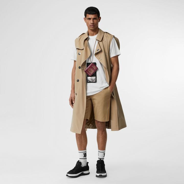 Burberry Burberry Icon Stripe Detail Cotton Twill Chino Shorts, Size: 38, Yellow