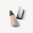 Burberry Fresh Glow Foundation Sunscreen Broad Spectrum Spf 12 - Porcelain No.11