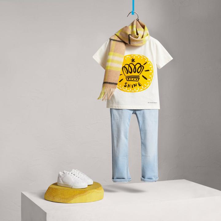 Burberry Burberry London Icons Motif Cotton T-shirt, Size: 10y