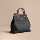 Burberry Burberry The Trench Leather Luggage Bag With Alligator, Black