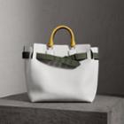 Burberry Burberry The Large Leather Belt Bag, White