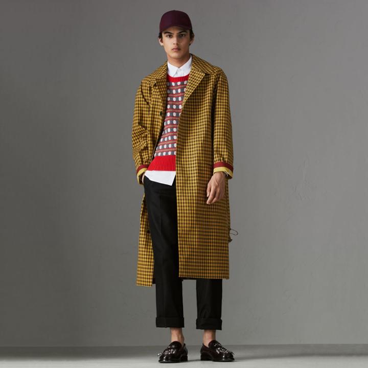 Burberry Burberry Shrunken Check Bonded Cotton Car Coat, Size: 34