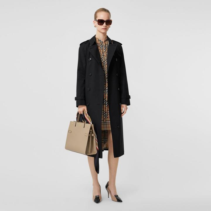 Burberry Burberry The Long Waterloo Heritage Trench Coat, Size: 06, Black