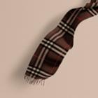 Burberry Burberry The Classic Cashmere Scarf In Check, Brown