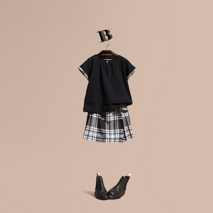 Burberry Burberry Pleat Detail Check Cotton T-shirt, Size: 14y, Black