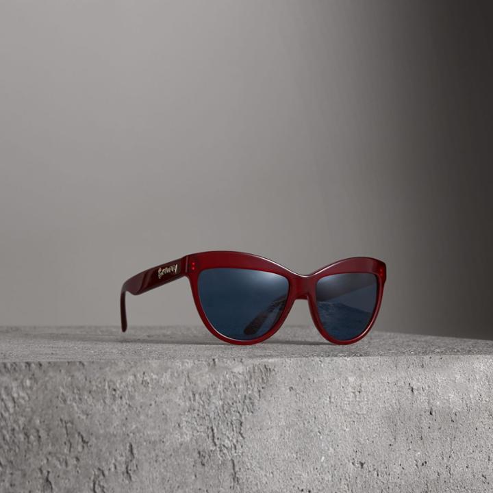 Burberry Burberry Doodle Cat-eye Frame Sunglasses