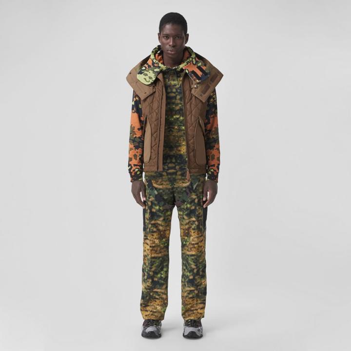 Burberry Burberry Detachable Hood Diamond Quilted Nylon Gilet