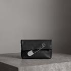 Burberry Burberry The Medium Pin Clutch In Leather, Black