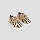 Burberry Burberry Childrens Vintage Check Cotton Sneakers, Size: 5, White