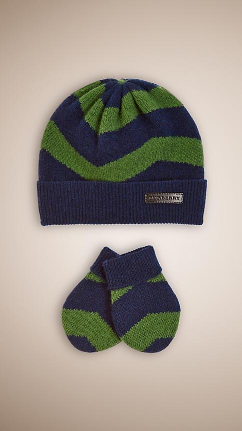 Burberry Cashmere Hat And Mittens Baby Gift Set