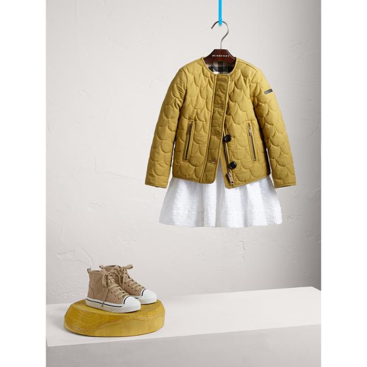 Burberry Burberry Collarless Scallop-quilted Jacket, Size: 12y, Green