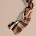 Burberry Burberry The Lightweight Cashmere Scarf In Check, Brown