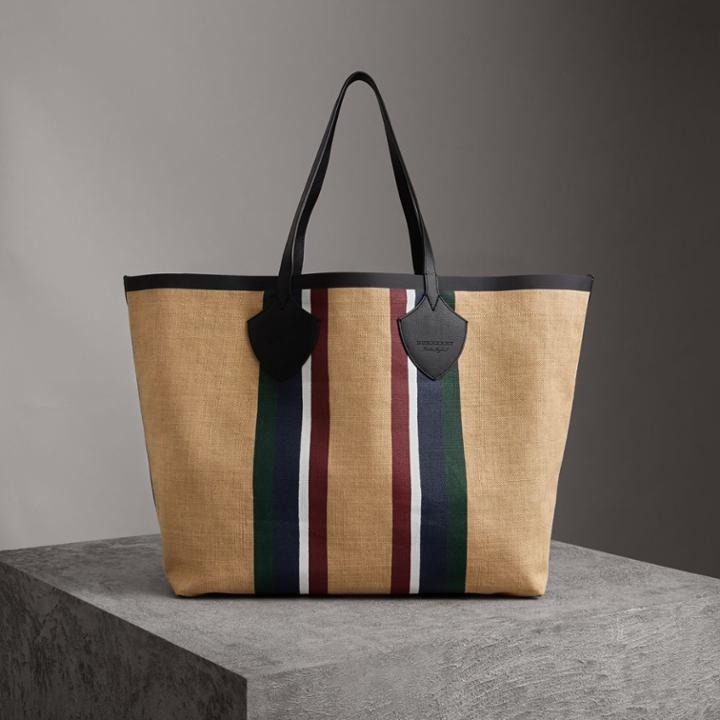 Burberry Burberry The Medium Giant Tote In Striped Jute