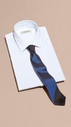 Burberry Slim Cut Striped Jacquard Silk Tie
