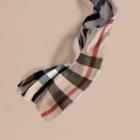Burberry Burberry The Lightweight Cashmere Scarf In Ombr Check, Blue