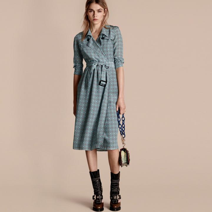 Burberry Burberry Pyjama Print Silk Trench Dress, Size: 06, Blue