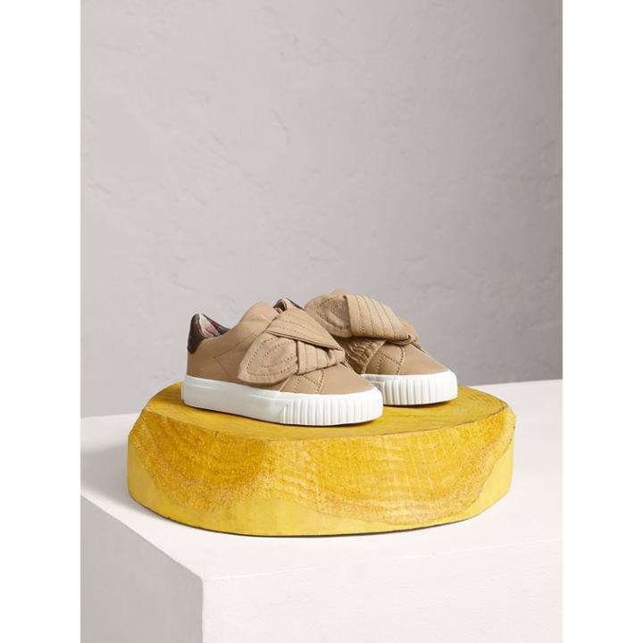 Burberry Burberry Trench Knot Cotton Gabardine Sneakers, Size: 8.5, Yellow