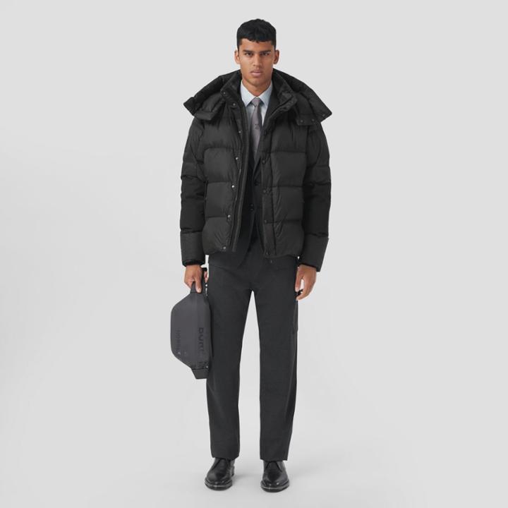 Burberry Burberry Detachable Sleeve Hooded Puffer Jacket, Size: M