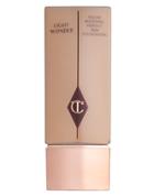 Charlotte Tilbury Light Wonder 8 Medium - Youth-boosting, Perfect Skin Foundation - 40ml