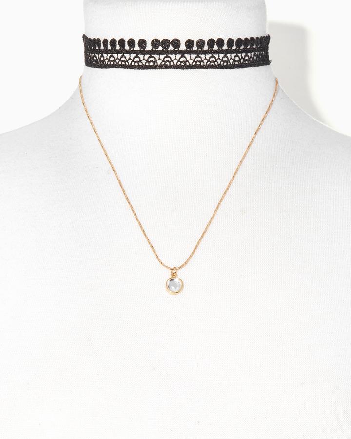 Charming Charlie Lace Pendant Choker Necklace