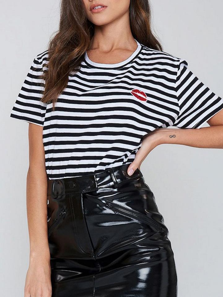 Choies Black Stripe Lip Print T-shirt
