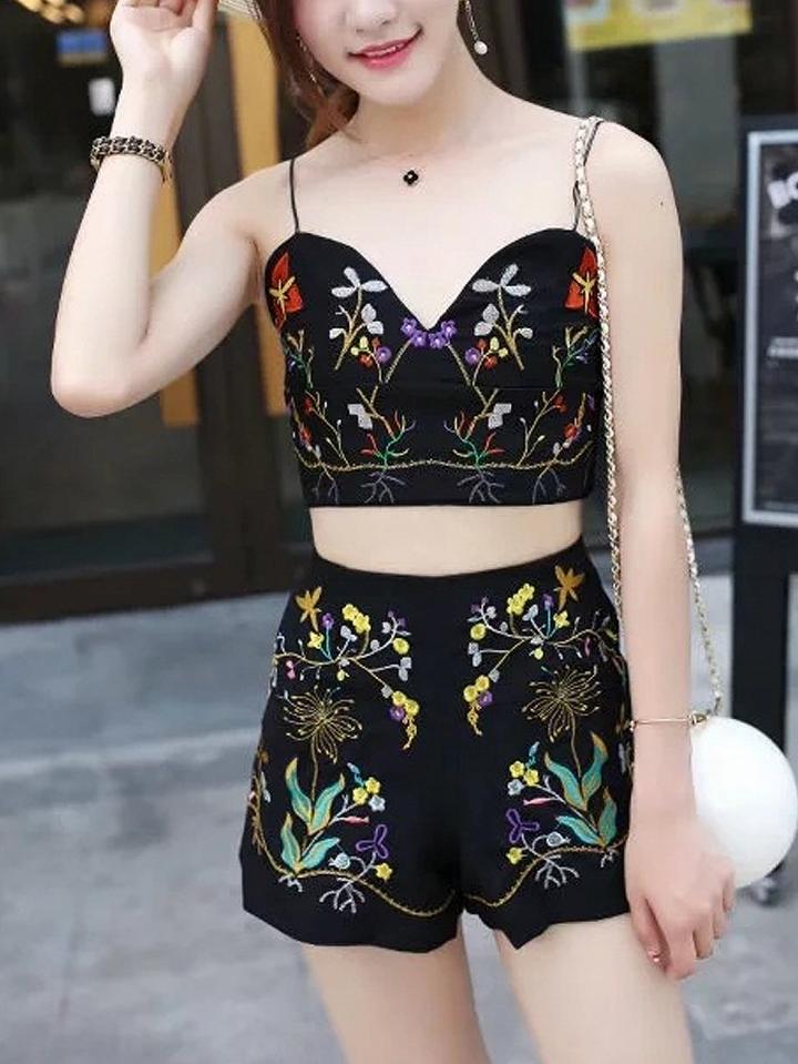 Choies Black V-neck Embroidery Floral Cut Out Strap Crop Top And Shorts