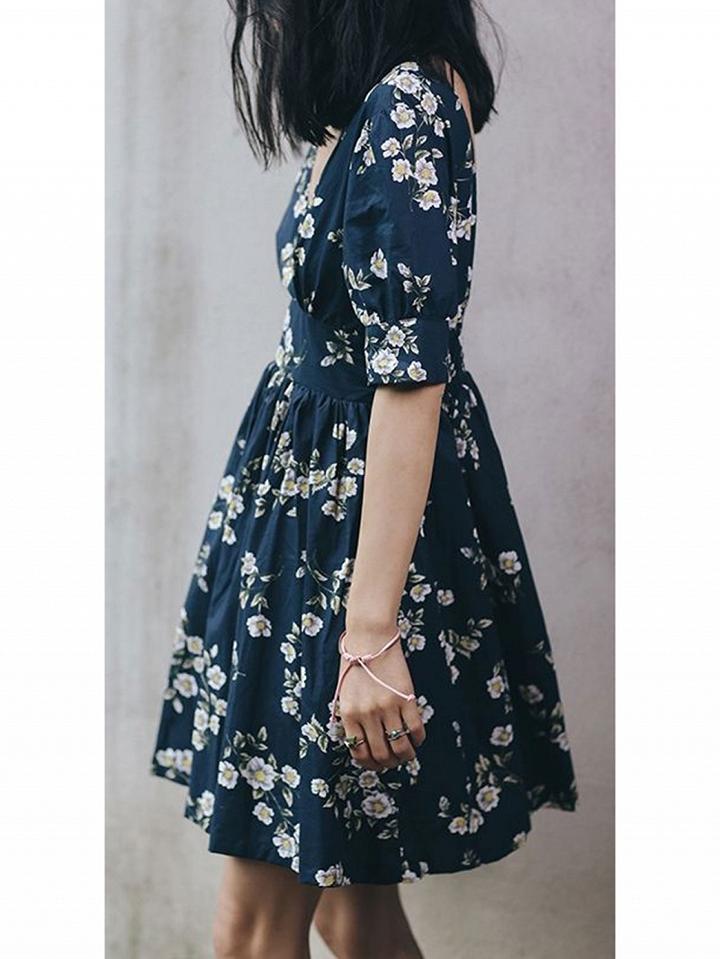 Choies Navy Floral V-neck High Waist Skater Dress