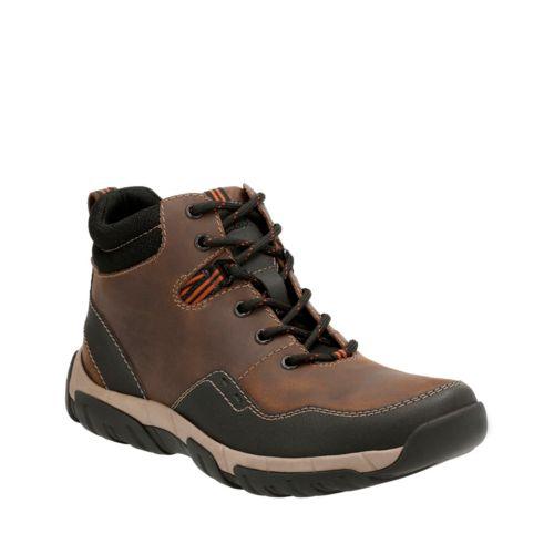 Clarks Walbeck Top In Brown Waterproof Leather