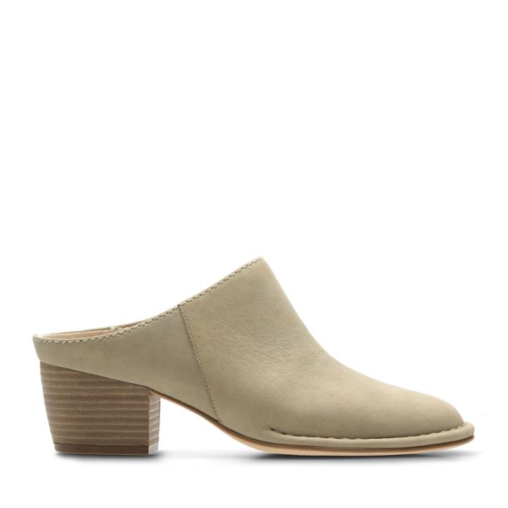Clarks Spiced Isla - Sand Nubuck - Womens 9