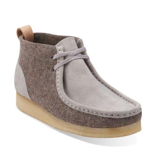Originals Wallabee Boot. In Light Grey Felt