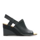Clarks Spiced Bay - Black Leather - Womens 6