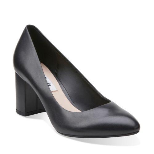 Clarks Blissful Cloud In Black Leather