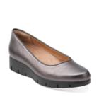 Clarks Daelyn Towne In Pewter Metallic Leather