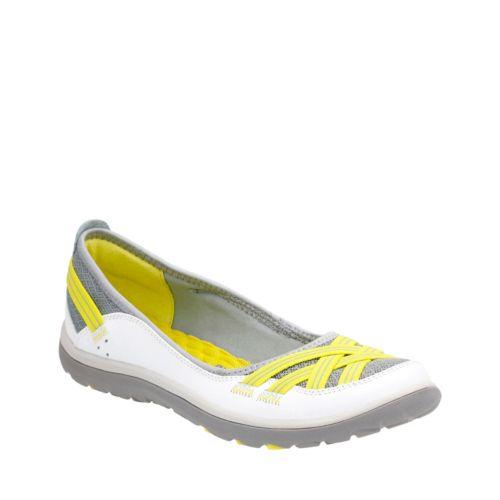 Clarks Aria Pump In White Leather