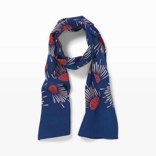 Club Monaco Lantern Print Scarf
