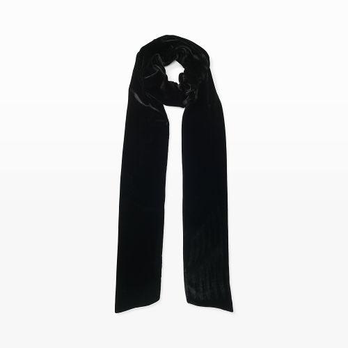 Club Monaco Color Black Taelen Velvet Scarf