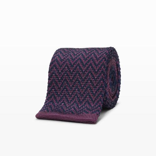 Club Monaco Color Blue Herringbone Silk Knit Tie