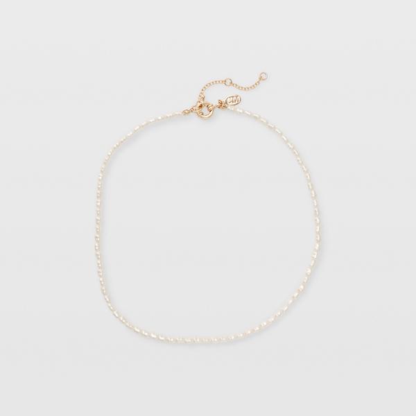 Club Monaco Short Pearl Necklace